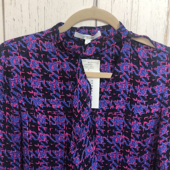 🌻 NWT Derek Lam IO Crosby 100% Silk Top
100% Silk - Picture 9 of 16